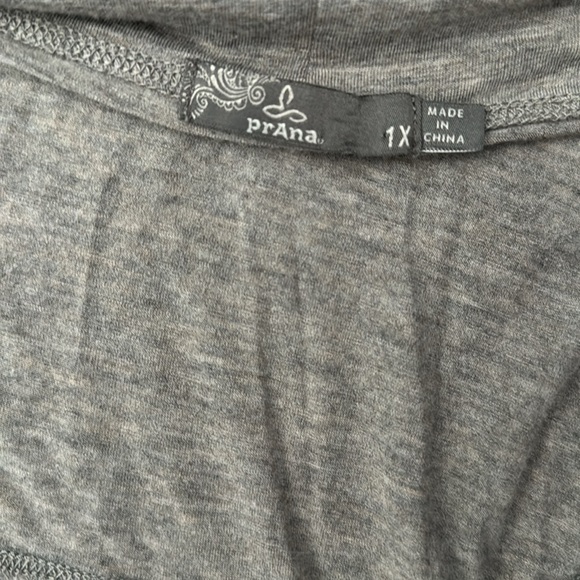 prAna Plus size Foundation Munra Wrap in Heather Grey, Size 1X - Picture 9 of 14